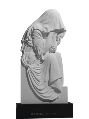 Скульптурный памятник с фигурой скорбящей Богородицы